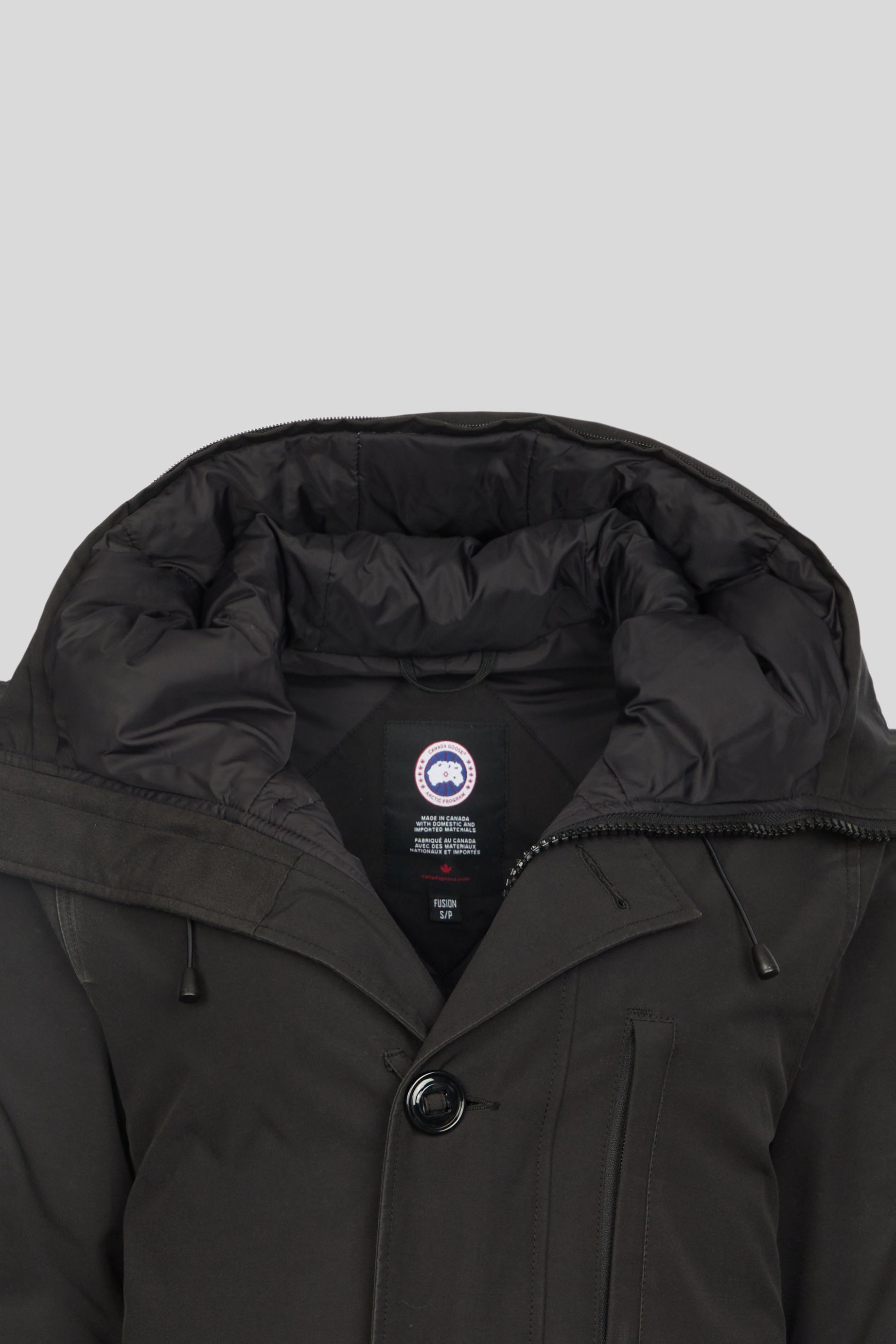 Canada goose chateau fusion fit hotsell
